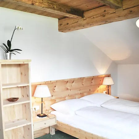 إكسكلوسيف شايخيل